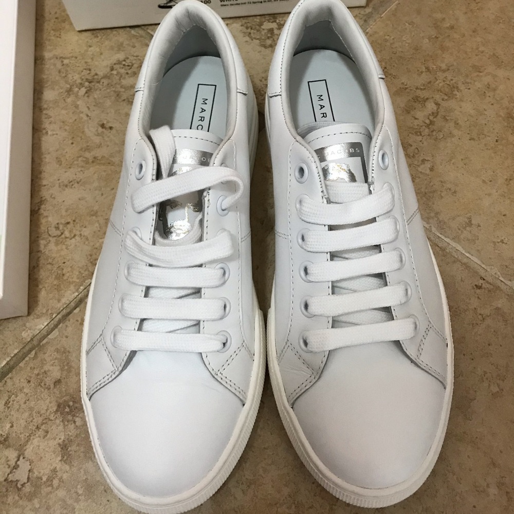 Marc Jacobs women white sneaker size 7